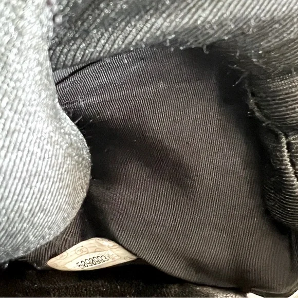 🛑SOLD🛑CHANEL Compact Wallet - Picture 8 of 8